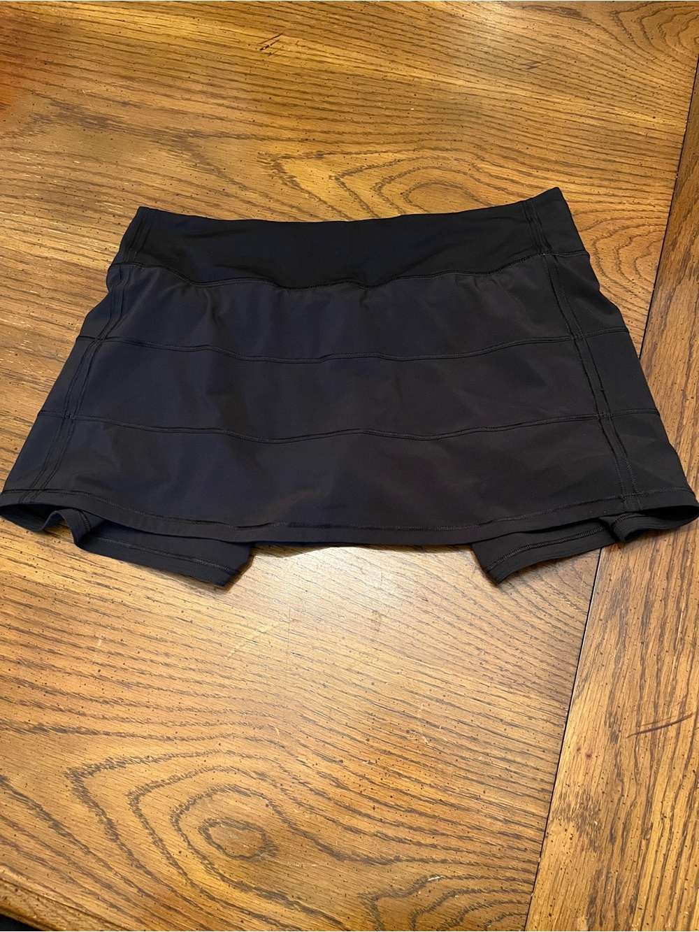 Lululemon Pace Rival Mid Rise‎ Skirt, size 8
